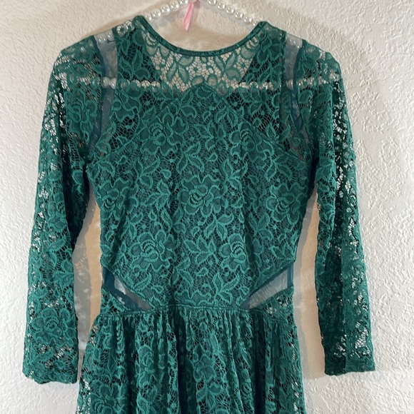 Abercrombie & Fitch Emerald Green Lace Cut out Dress Size Medium - Picture 8 of 14